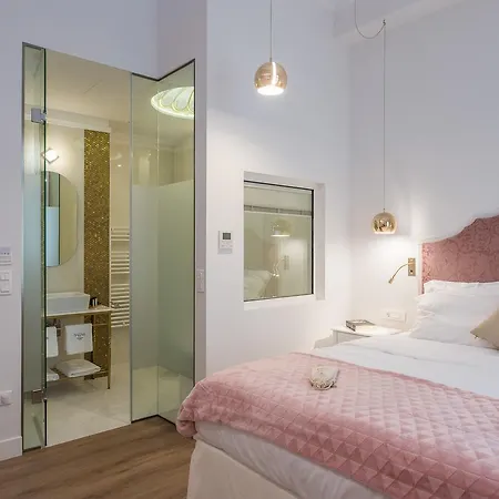 Bahar Boutique 4*